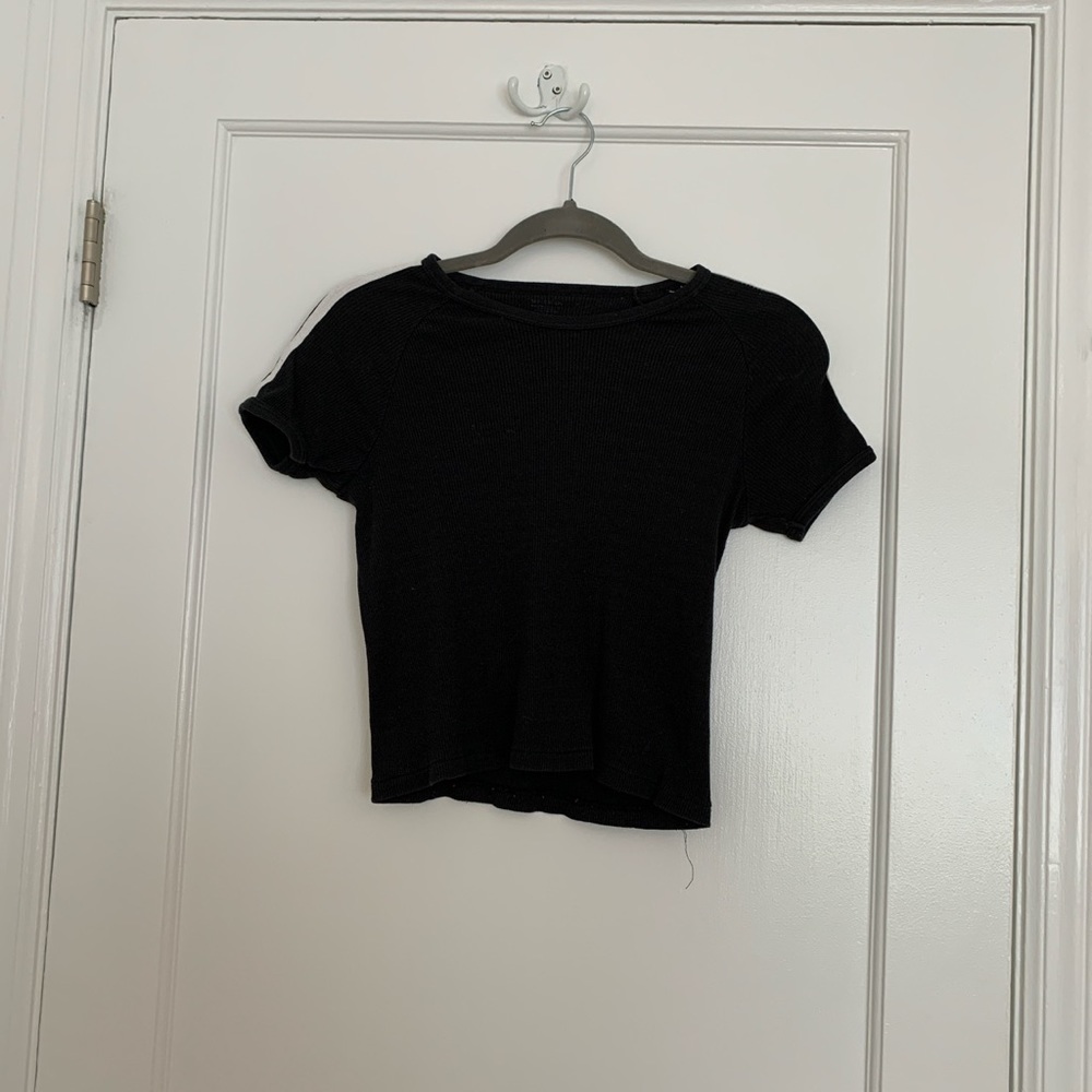 Black tee